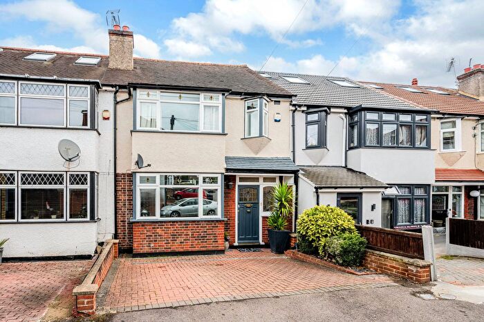 3 Bedroom Terraced House For Sale In Hillfield Avenue, Morden, SM4