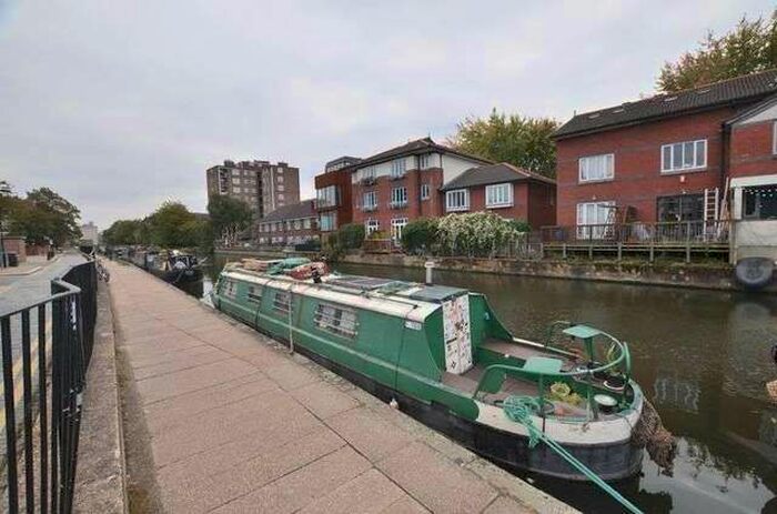 1 Bedroom Flat To Rent In Pownall Road, Haggerston, E8