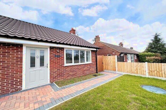 1 Bedroom Bungalow To Rent In Farmbridge End Road, Chelmsford, CM1
