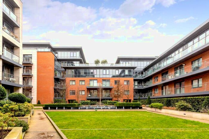 2 Bedroom Flat To Rent In Chartfield Avenue, Putney, London, SW15