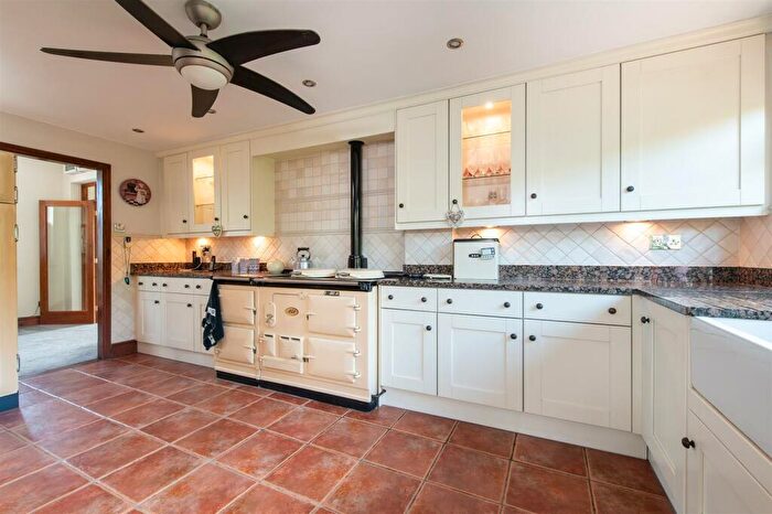 4 Bedroom Detached House For Sale In Lower Chaddesley, Kidderminster, DY10