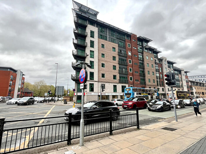 2 Bedroom Apartment To Rent In City Point, Chapel Street, Salford, M3
