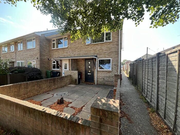 2 Bedroom End Of Terrace House For Sale In Symes Road, BH15