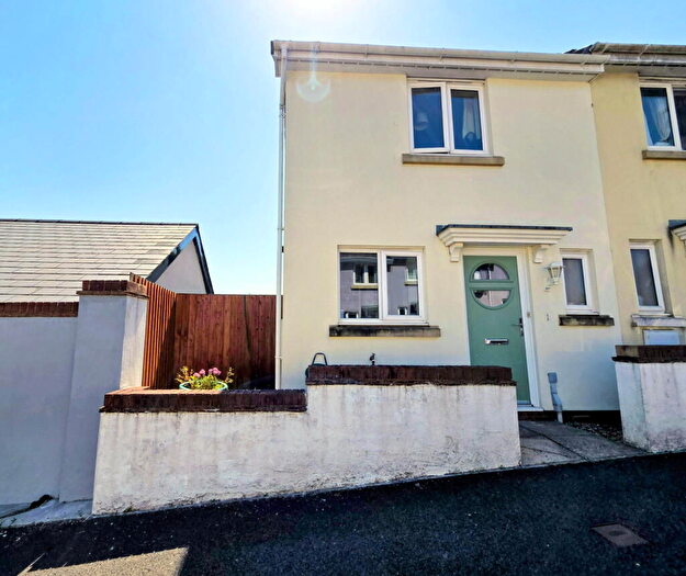 2 Bedroom End Of Terrace House For Sale In Bridge View, Plymouth, PL5
