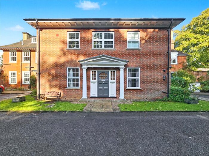 2 Bedroom Maisonette To Rent In Grayswood Road, Haslemere, Surrey, GU27