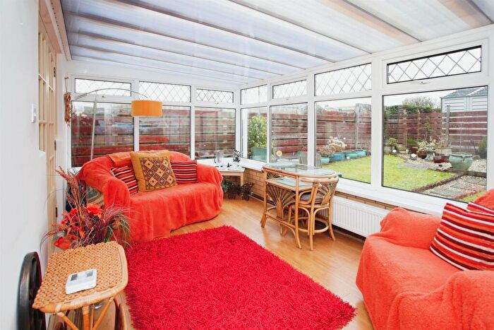 2 Bedroom Detached House For Sale In Beech Grove, Caerphilly, CF83