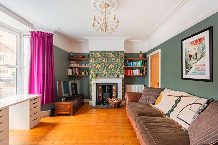 3 Bedroom End Terrace House For Sale In Forest Avenue, Fishponds, BS16