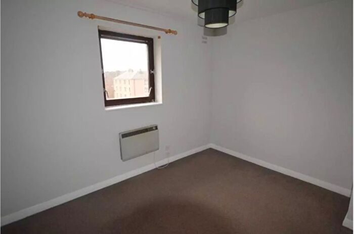2 Bedroom Flat To Rent In Arklay Court, Dundee, DD3