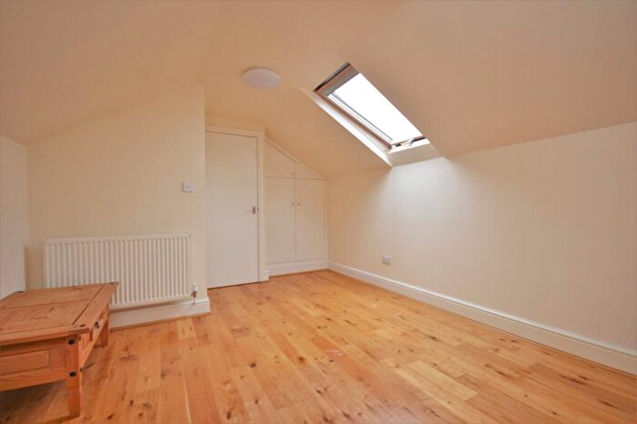 2 Bedroom Flat To Rent In Loampit Vale London, SE13