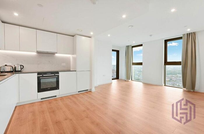 1 Bedroom Flat To Rent In Marsh Wall, London, E14