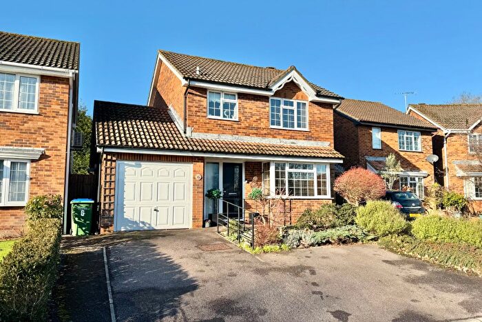 3 Bedroom Detached House For Sale In Grenadier Close, Locks Heath, SO31