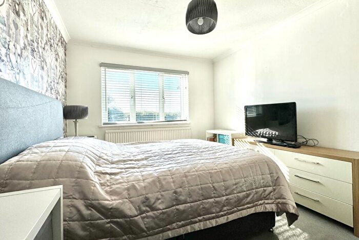 6 Bedroom House For Sale In Pemberley, Treburrick, PL27