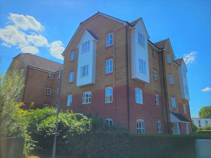 2 Bedroom Flat To Rent In Park Street Industrial Estate, Osier Way, Aylesbury, HP20