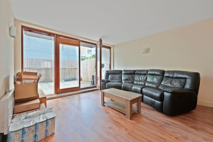 2 Bedroom Flat To Rent In Naylor Building West, Assam Street, E1