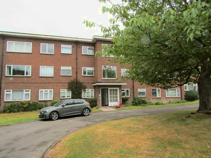 2 Bedroom Apartment To Rent In Kings Court, Hill Village Road, B75