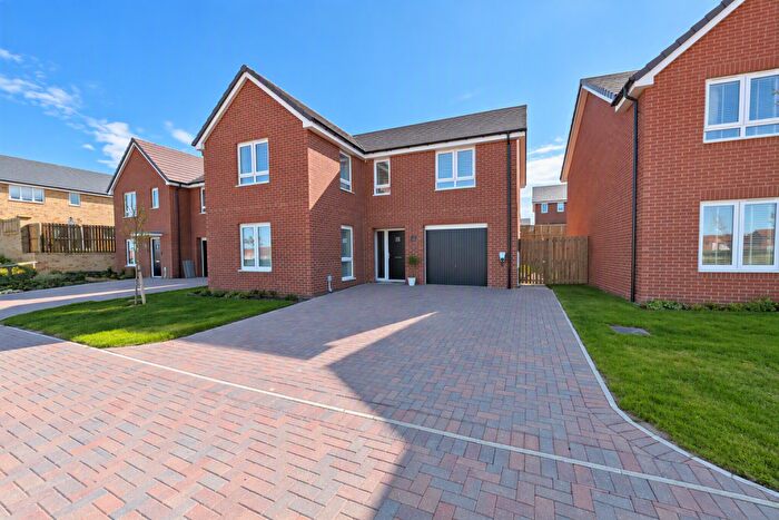 4 Bedroom Detached House For Sale In Waggon Close, Pelton Fell, Durham, DH2