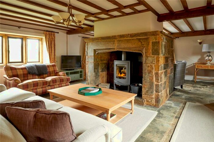 6 Bedroom Detached House To Rent In Arlescote, Banbury, Oxfordshire, OX17