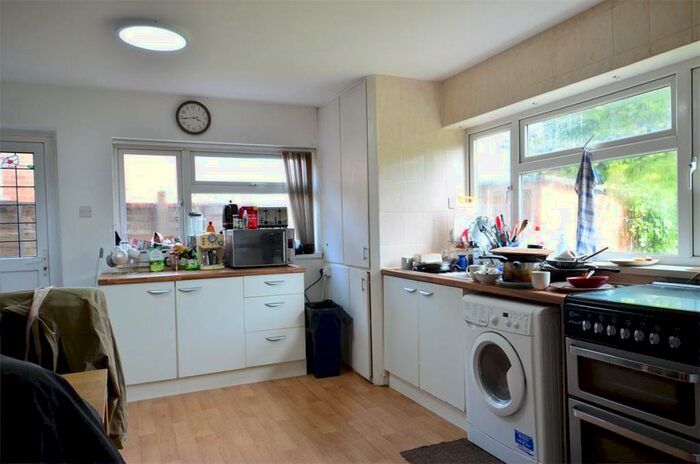 5 Bedroom End Of Terrace House To Rent In Student Property -, Gibbions Road, Selly Oak, Birmingham, B29