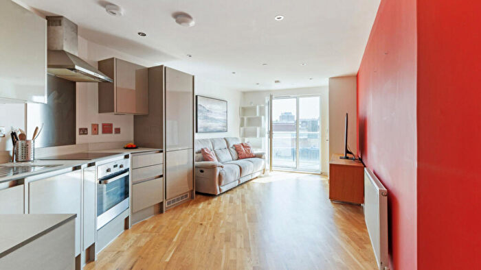 1 Bedroom Flat For Sale In Throwley Way, Sutton, SM1
