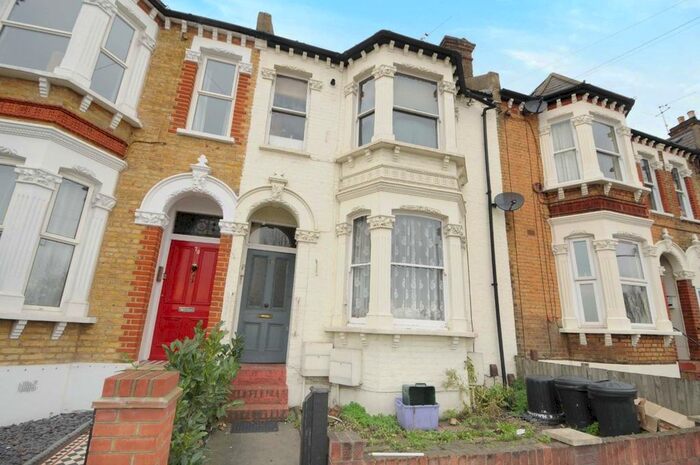 1 Bedroom Flat To Rent In Alexandra Road, London, SW19