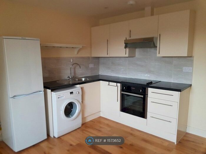 1 Bedroom Flat To Rent In Castle Hill Avenue, Folkestone, CT20