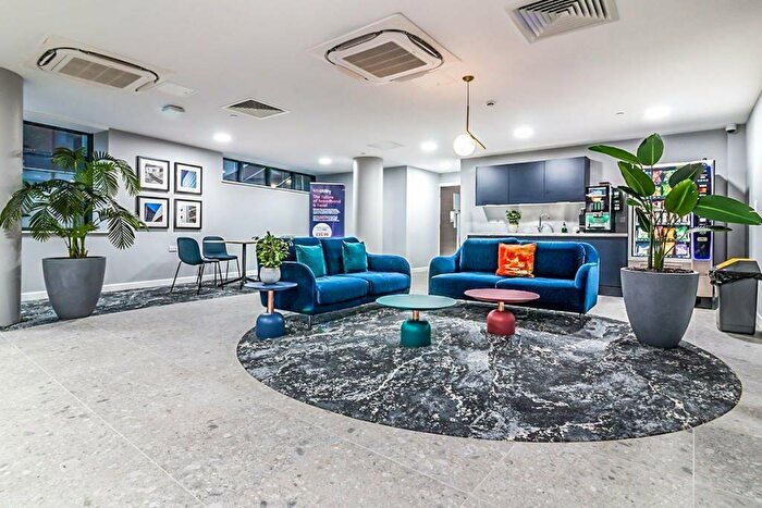1 Bedroom Flat For Sale In Downtown Block D, Woden Street, Salford, Greater Manchester, M5
