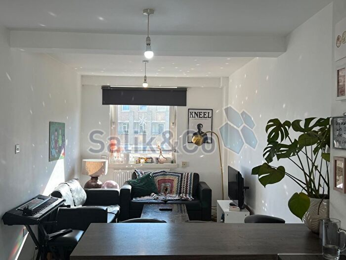 4 Bedroom Flat To Rent In Mace Street, London, E2