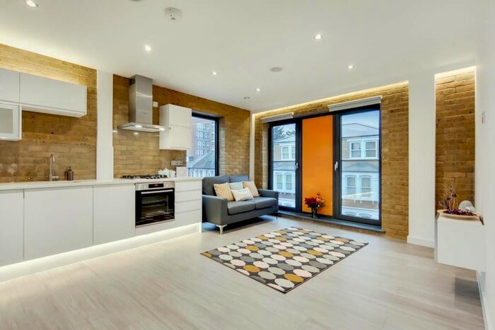 1 Bedroom Flat To Rent In Plashet Grove, East Ham, London, E6