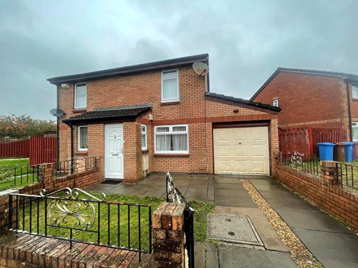 2 Bedroom Semi Detached House To Rent In Colwood Avenue, G53