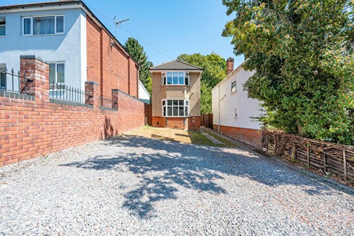 2 Bedroom Detached House For Sale In Archery Grove, Southampton, Hampshire, SO19