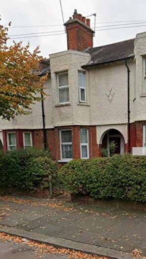 1 Bedroom Flat To Rent In Waltheof Avenue, London, N17