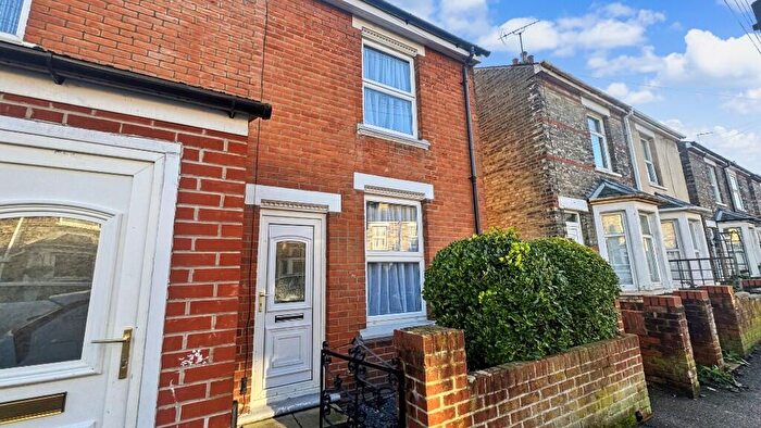 3 Bedroom End Of Terrace House To Rent In Morant Road, Colchester, Essex, CO1
