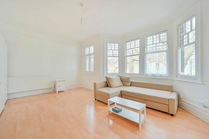 Studio To Rent In Foster Road, Chiswick, London, W4