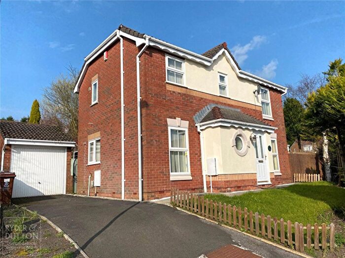 3 Bedroom Detached House For Sale In Moorwood Drive, Abbey Hills, Oldham, OL8