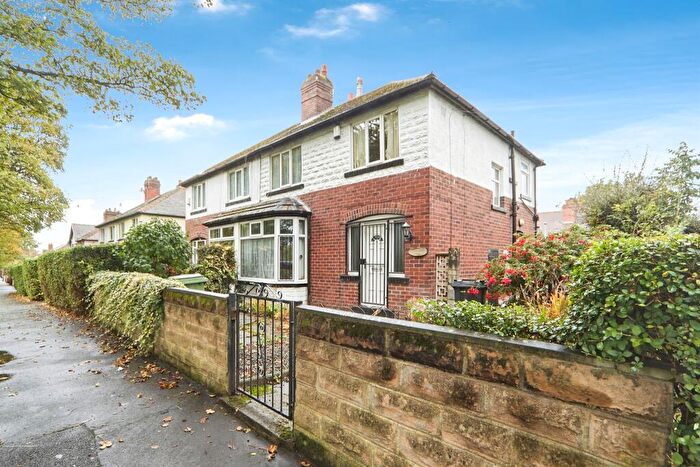 3 Bedroom Semi Detached House For Sale In Coldcotes Avenue, Leeds, LS9