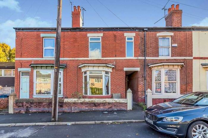 4 Bedroom House To Rent In Palmer Road, Sheffield, S9