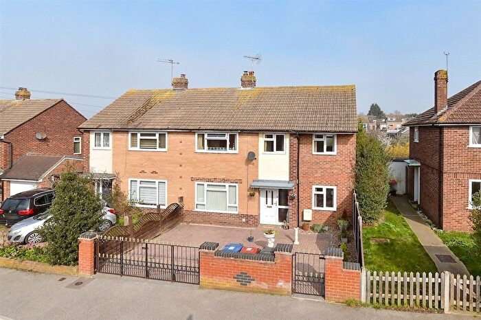 4 Bedroom Semi-Detached House For Sale In Sydney Road, Whitstable, Kent, CT5