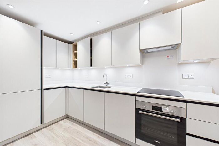 1 Bedroom Apartment To Rent In West Street, Maidenhead, Berkshire, SL6