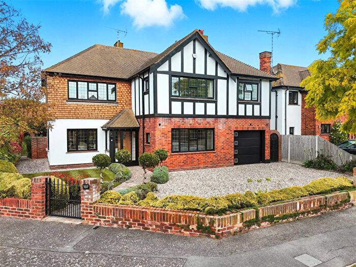 5 Bedroom Detached House For Sale In Wyatts Drive, Thorpe Bay, Essex, SS1