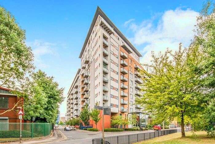 2 Bedroom Penthouse To Rent In Taylorson Street South, Salford, Greater Manchester, M5