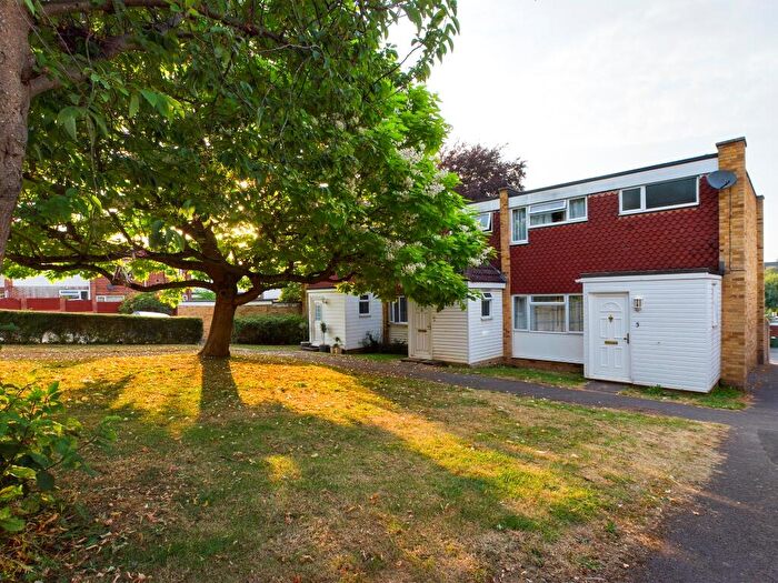 3 Bedroom Terraced House To Rent In Ribble Way, Riverdene, Basingstoke, RG21