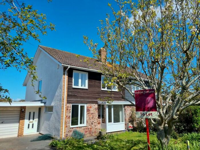 3 Bedroom Semi-Detached House To Rent In Embercourt Drive, Backwell, BS48