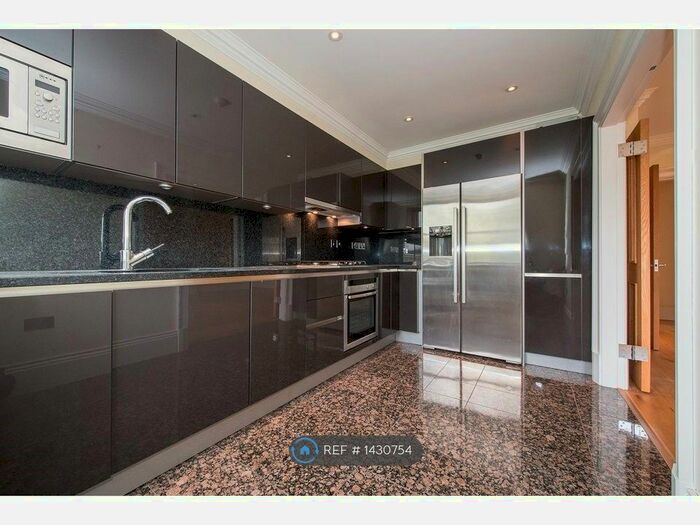 2 Bedroom Flat To Rent In Dorset Square, London, NW1