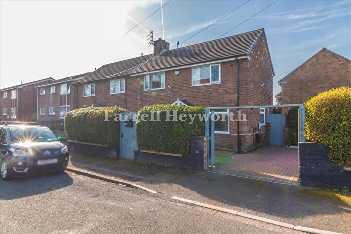 3 Bedroom Semi Detached House For Sale In Grizedale Road, Blackpool, FY4