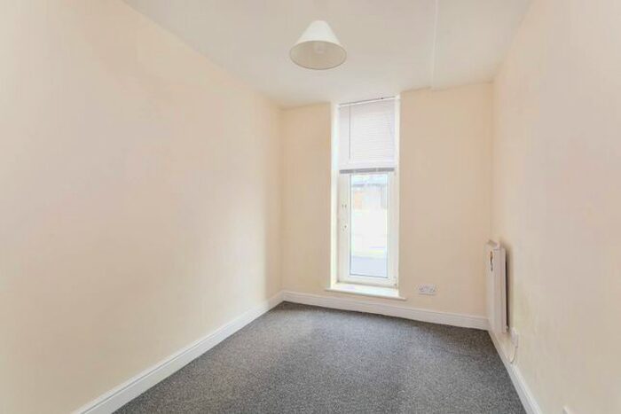 2 Bedroom Flat To Rent In Hartington Road, West Ealing, London, W13