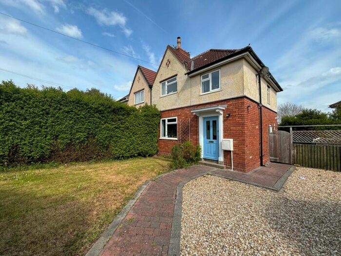 3 Bedroom Semi-Detached House To Rent In Kendal Road, Horfield, Bristol, BS7