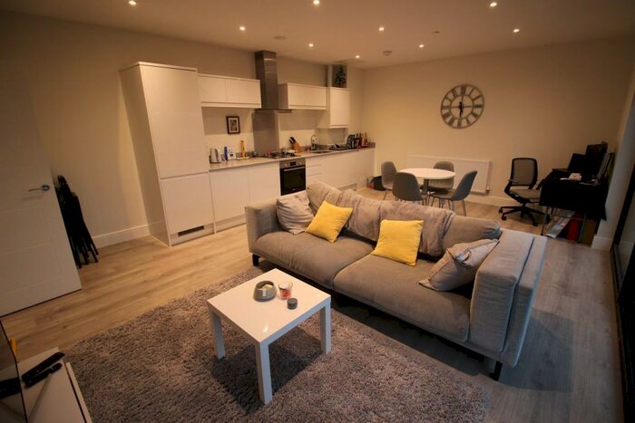 1 Bedroom Apartment To Rent In Heron Drive, Slough, SL3