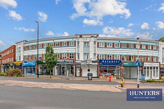 2 Bedroom Duplex To Rent In Central Road, Worcester Park, KT4