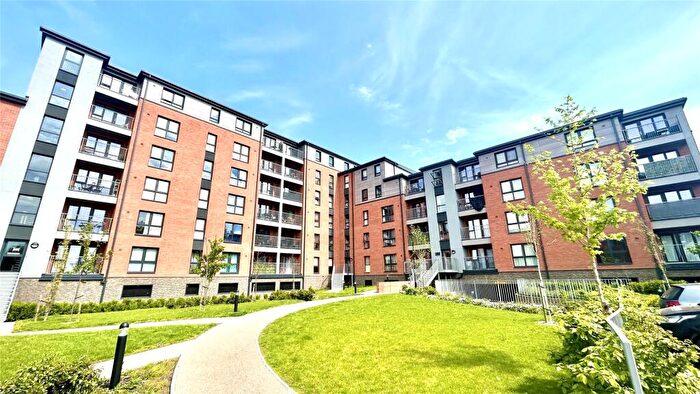 2 Bedroom Apartment For Sale In Silver Street, Reading, Berkshire, RG1