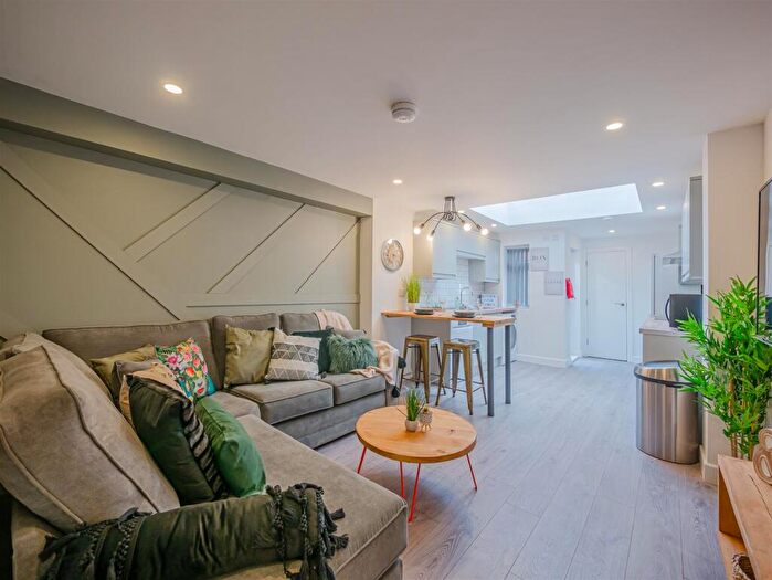 5 Bedroom Terraced House To Rent In Winchester Street, Hillfields, Coventry, CV1